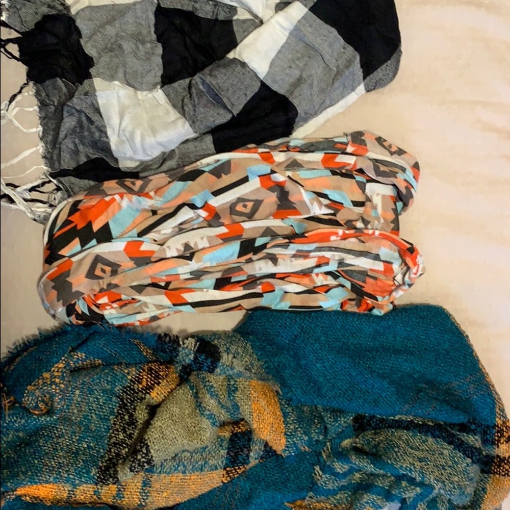 Set of 3 scarves